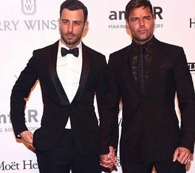Ricky Martin presenta a su nueva pareja Jwan Yosef. (Instagram)