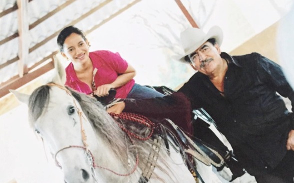 Marcelia Figueroa y su papá Joan Sebastian. (Instagram)