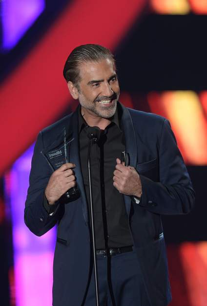 Alejandro Fernandez y Doctor Juan unidos contra el Coronavirus