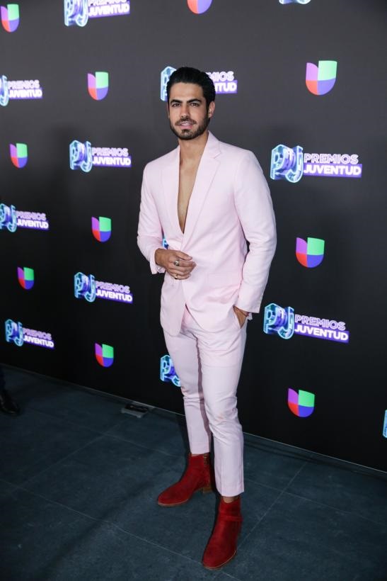 Premios Juventud 2019: Los peores looks de la alfombra [FOTOS], Roberto Hernández