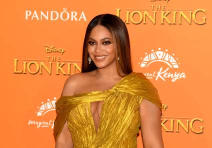 Top 5 Moda x Menos: Beyoncé en modo veraniego