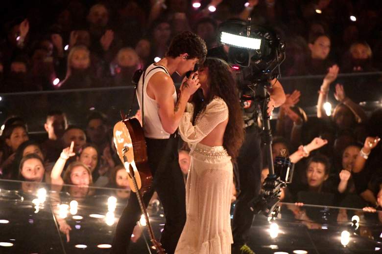 Camila Cabello y Shawn Mendes se roban el show en los VMAs: ¿hubo beso?