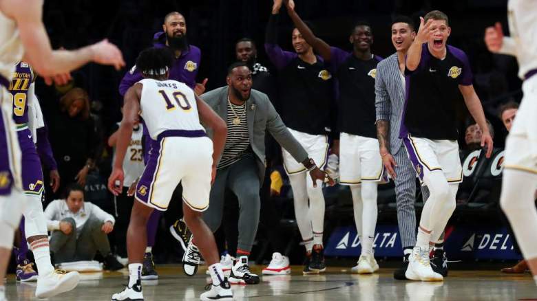 El tema musical que acompaña a los Lakers: ¿De quién es?