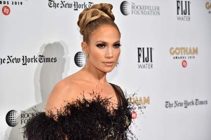 Jennifer López presume de sus leggings de 3 millones: FOTO