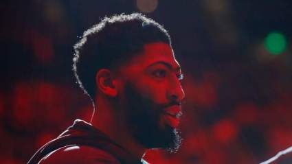 LeBron James se va contra los críticos de Anthony Davis