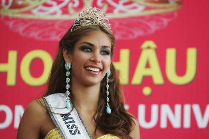 Noticias de Reinas: -Abril 29: ¡Dayana Mendoza presenta a su bebé!
