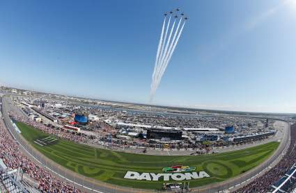 ¿Cómo está el corredor Ryan Newman, tras terrible accidente en Daytona 500?