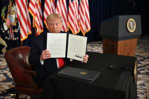 ¿Se extralimió Trump con orden ejecutiva sobre beneficio de desempleo?: ¿es legal lo que está haciendo?
