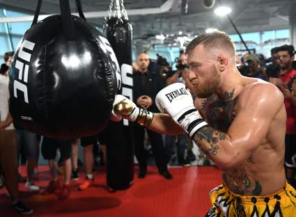 Conor McGregor anuncia su regreso: ¿Peleará contra Manny Pacquiao?