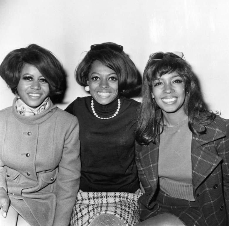 El trío vocal pop estadounidense The Supremes; Mary Wilson, Cindy Birdsong y Diana Ross (centro).