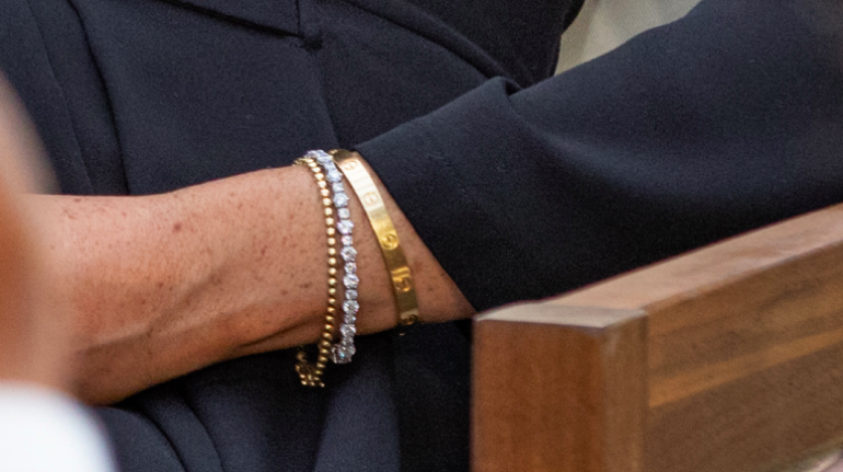 Meghan Markle lleva el brazalete de la princesa Diana.