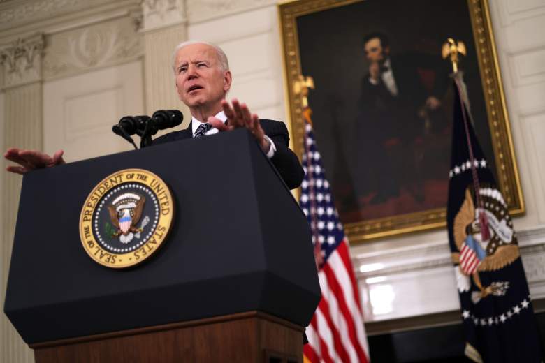 El presidente de Estados Unidos, Joe Biden, pronuncia comentarios sobre el estado de las vacunas en los Estados Unidos en el Comedor Estatal de la Casa Blanca el 6 de abril de 2021 en Washington, DC.