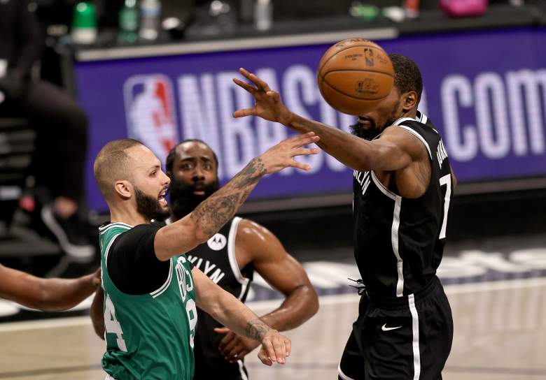 El violento choque de Kevin Durant en el juego contra los Celtics