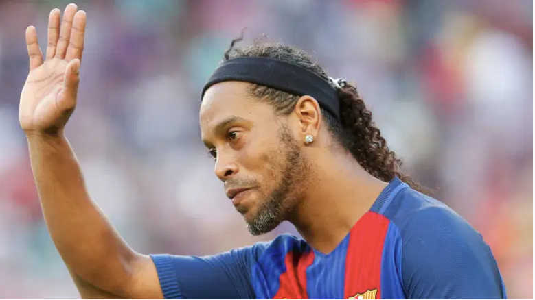 Leyenda del Barcelona Ronaldinho