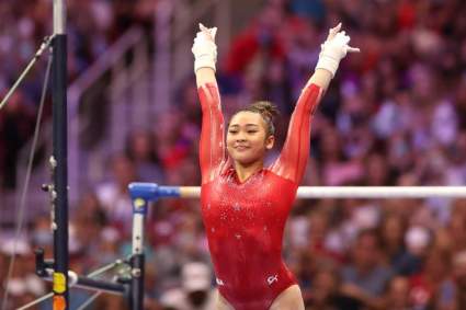 El padre de la campeona olímpica Sunisa Lee sufrió un grave accidente en 2019