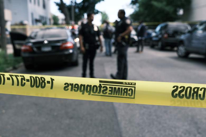 La policía investiga la escena de un tiroteo en Brooklyn el 23 de junio de 2021 en la ciudad de Nueva York.
