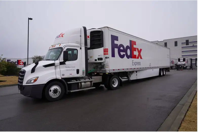 Labor Day ¿Está trabajando el servicio de entrega Fedex?