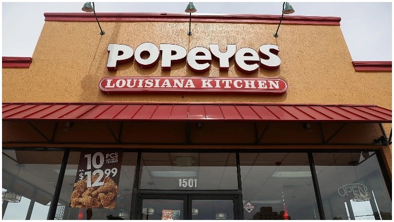 ¿Popeyes está abierto o cerrado el Día de Acción de Gracias de 2020? Tenemos todos los detalles sobre el programa de vacaciones de la cadena de pollos a continuación.