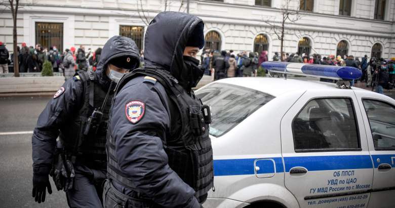 Yegor Komarov el canibal ruso arrestado por la policía: video