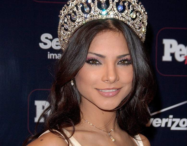 la coronación de Alejandra Espinoza como Nuestra Belleza Latina