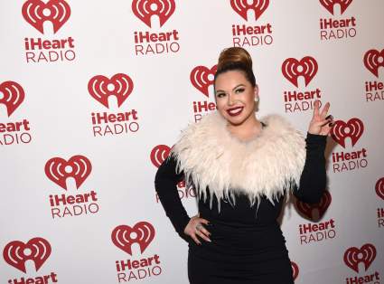 VIDEO: Chiquis impacta como villana