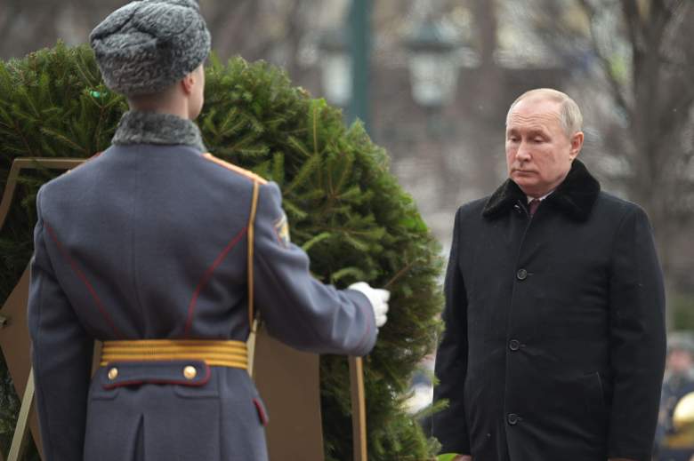 Vladimir Putin calificó de drogadicto al presidente de Ucrania