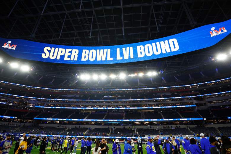El jumbotron dice "Super Bowl LVI Bound" después de que Los Angeles Rams derrotaran a los San Francisco 49ers 20-17 en el Juego de Campeonato de la NFC en el SoFi Stadium el 30 de enero de 2022 en Inglewood, California.