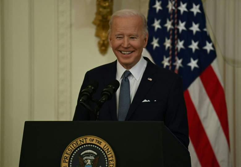 El presidente de los Estados Unidos, Joe Biden, habla en un evento para celebrar el Mes de la Historia Negra en el Salón Este de la Casa Blanca el 28 de febrero de 2022 en Washington, DC.