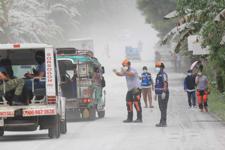 Entró en erupción el volcán Bulusan en Filipinas. Decenas de evacuados.