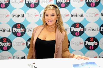 Video: Chiquis deslumbra bailando y luciendo impactante escote