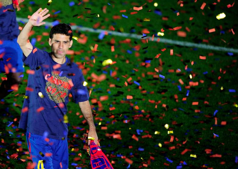 Rafa Márquez, defensor mexicano de Barcelona, celebra después de ganar el título de La Liga española en el estadio Camp Nou de Barcelona el 16 de mayo de 2010.