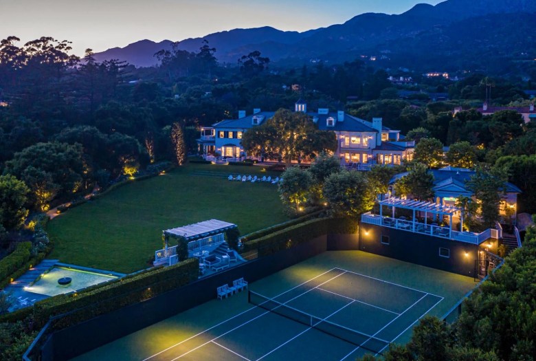 Adam Levine y Behati Prinsloo compraron esta casa en Montecito en 2022.