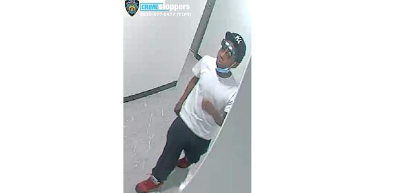 Policía de Nueva York busca a este asaltante