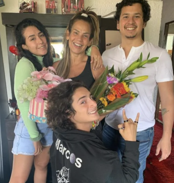 Niurka Marcos y sus hijos Kiko, Romina y Emilio