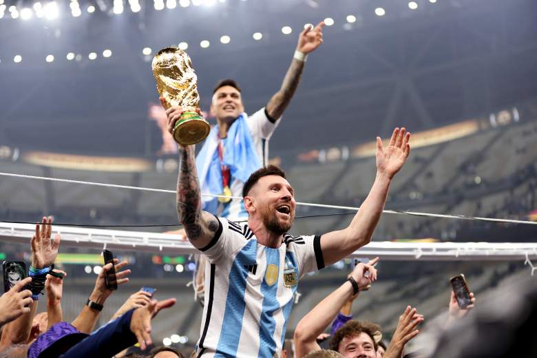 Una foto de Messi con la copa del Mundo se convierte en la foto con más likea de la historia