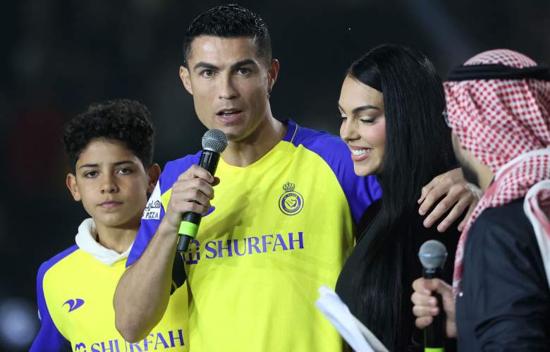 Bella Esmeralda, la hija menor de Cristiano Ronaldo, ya luce diamantes en su oreja.