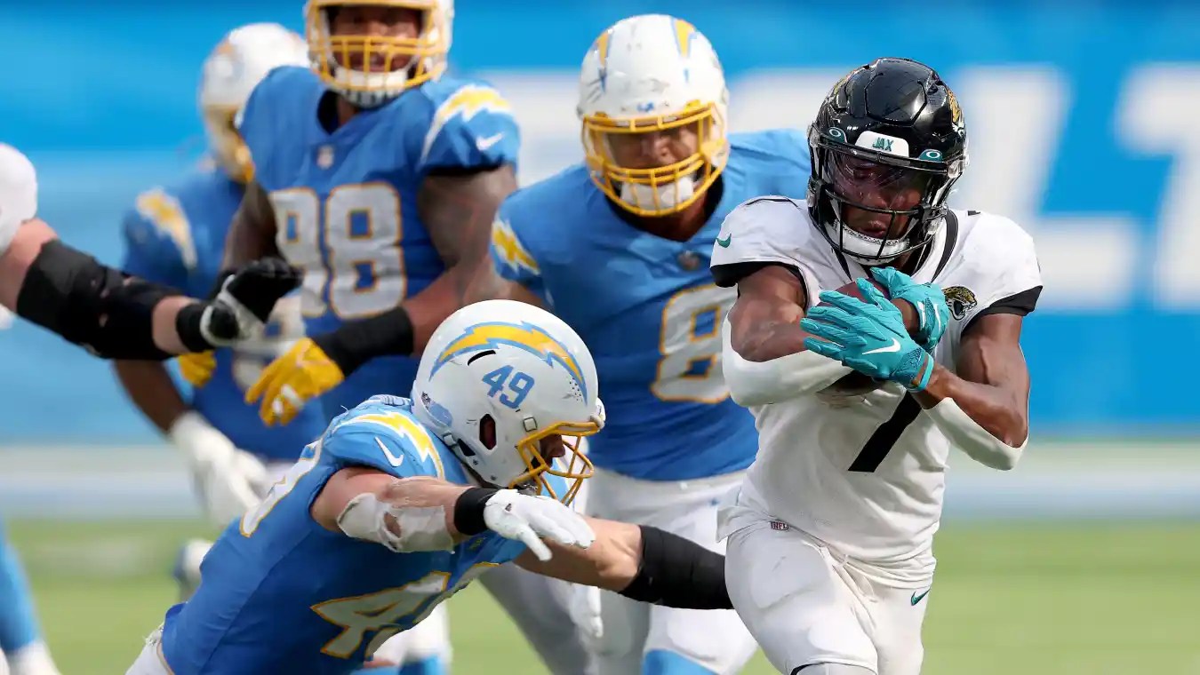 Jaguars vs. Chargers EN VIVO vía NBC: TV abierta y gratis, transmisión de  la Ronda de Comodines de la NFL - Temporada 2022 desde el EverBank Field de  Jacksonville, VIDEO