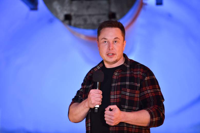 Tesla, compañía de autos eléctricos que conduce Elon Musk, retira para revisión más de 360 mil coches que reportaron fallas