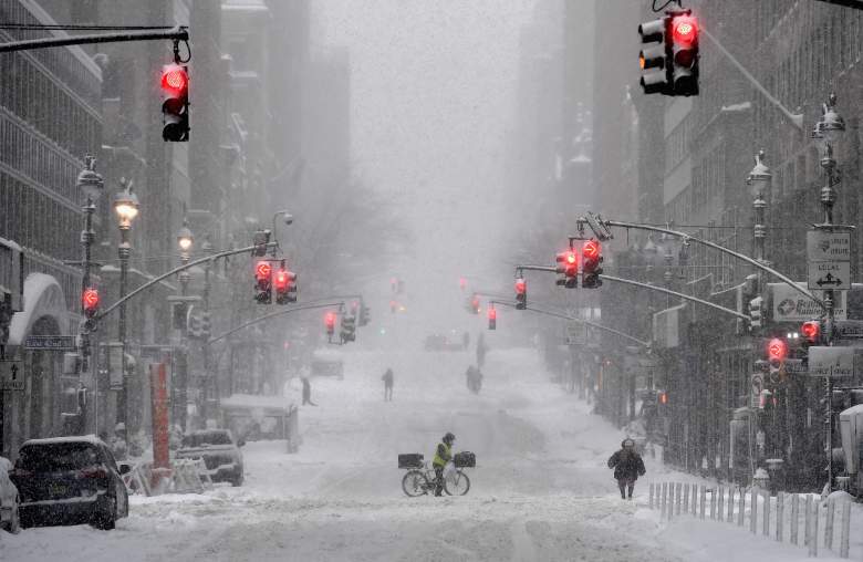 La ciudad de Nueva York registró sus primeras nevadas invernales este martes 28 de febrero