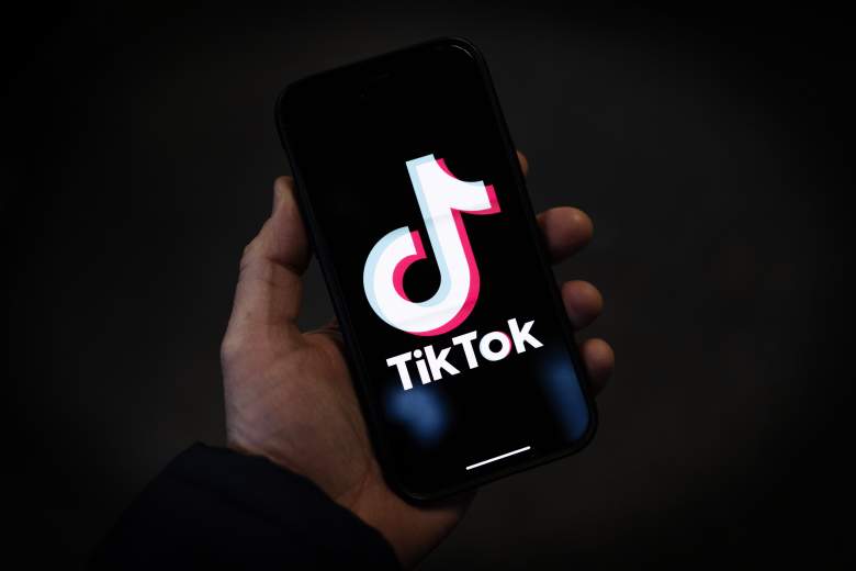 Senadores de EEUU presentan proyecto para restringir el uso de aplicaciones consideradas peligrosas, entre estas la red social china TikTok
