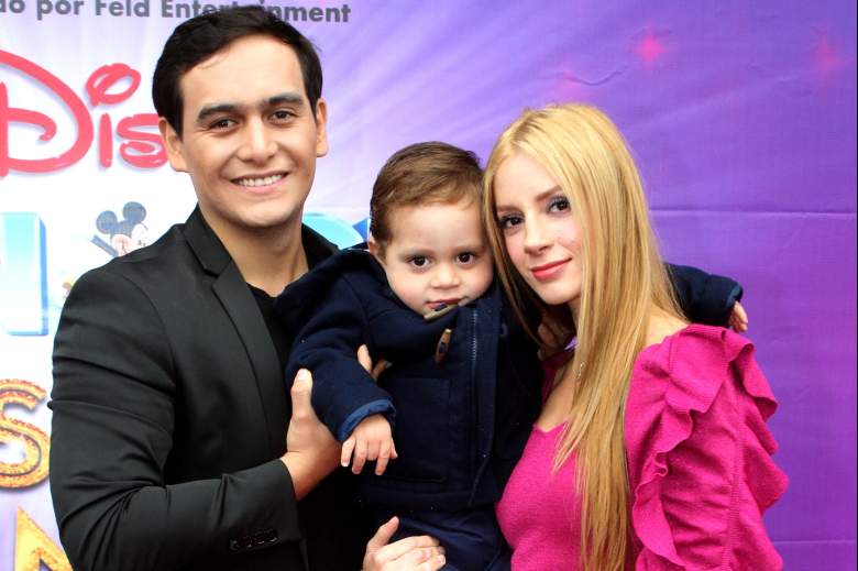 Julián Figueroa atiende con su esposa e hijo al estreno del espectáculo "Disney On Ice: Descubre la Magia" en el Auditorio Nacional/México, 11 de julio 2019.