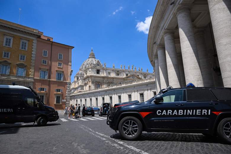 Un automovilista con problemas psiquiátricos irrumpió en el Vaticano a toda velocidad.