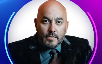 ¿Cuántos años tiene Lupillo Rivera?
