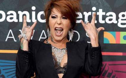 Alejandra Guzmán se cae en el aeropuerto: ¿Estaba borracha?
