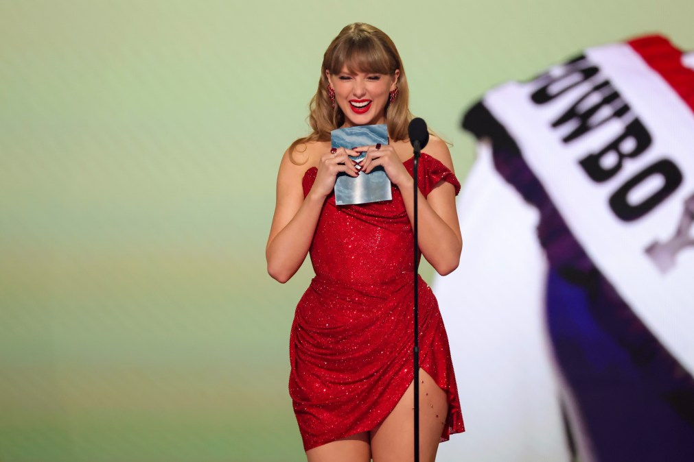 Taylor Swift at the 67th Annual GRAMMY Awards