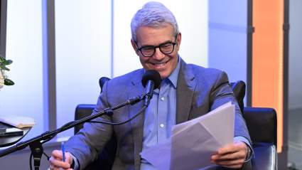 Andy Cohen Jokes ‘Big Brother’ no lo deja entrar