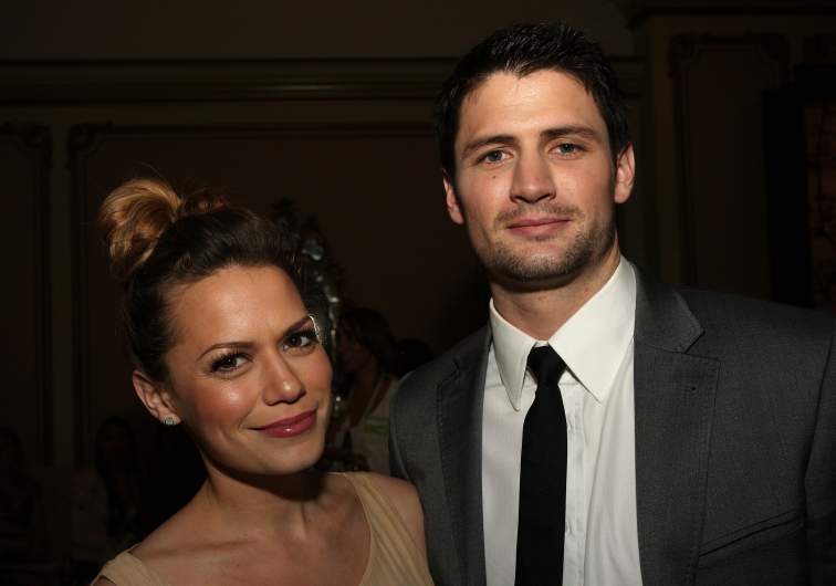 Bethany Joy Lenz, James Lafferty