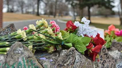 Star comparte el poema de Granddaughter en Eulogía a Hija: ‘Nuestro corazón está roto’