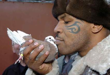 Los fans son curioso acerca de la voz de Mike Tyson & Speech