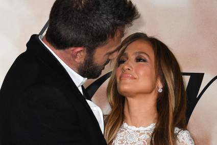 Cada pequeño detalle sobre el increíble semanario de bodas de Jen & Ben
